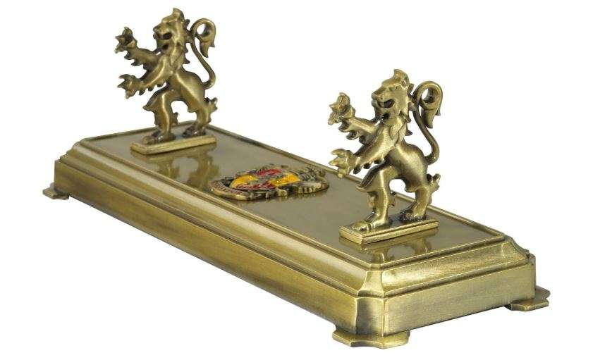 The Noble Collection Harry Potter Gryffindor House Wand Stand 