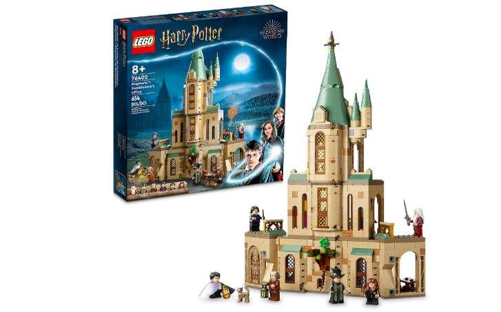 LEGO Harry Potter Hogwarts: Dumbledore’s Office 76402 Castle Toy, Set with Sorting Hat, Sword of Gryffindor and 6 Minifigures, for Kids Aged 8 Plus