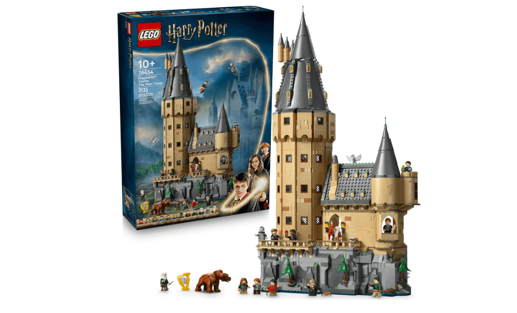  LEGO Harry Potter Hogwarts Castle: The Main Tower - Building Set for Boys and Girls, Ages 10+ - 12 Collectible Minifigures Including Harry Potter &...