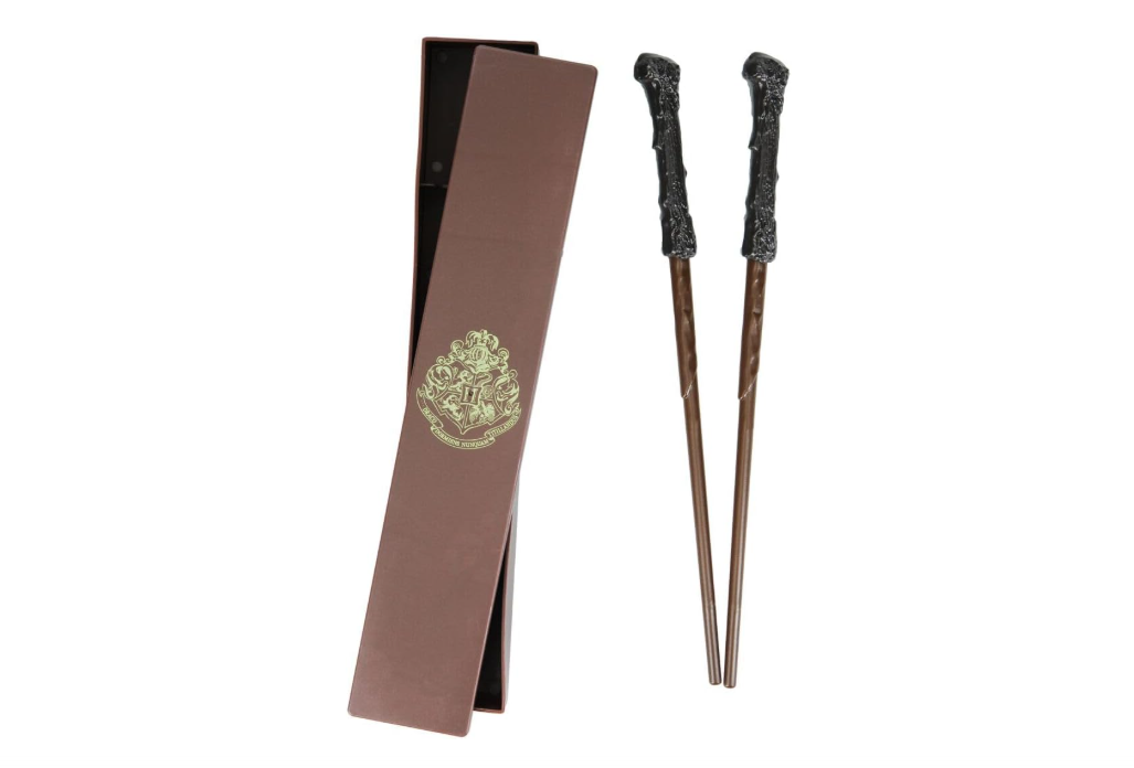  Paladone Harry Potter Wand Chopsticks in Box | Includes 2 Chopsticks & Storage Case | Practical & Magical Harry Potter Dinnerware Gift For Fans