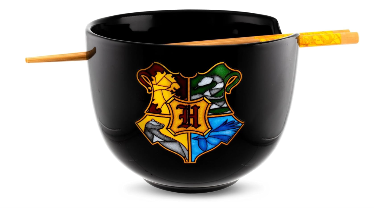  Silver Buffalo Harry Potter Hogwarts Crest Ceramic Ramen Dinnerware Set | Includes 20-Ounce Noodle Bowl and Wooden Chopsticks