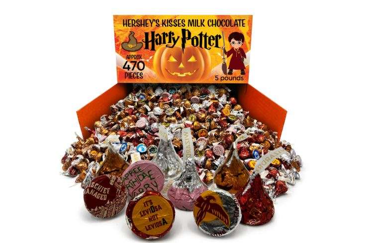 Hershys Kisses Milk Chocolate Harry Potter - Holiday Candy Bulk 5 Pounds approx 470 pieces of Individually Wrapped Christmas Treats - Traditional Christmas...
