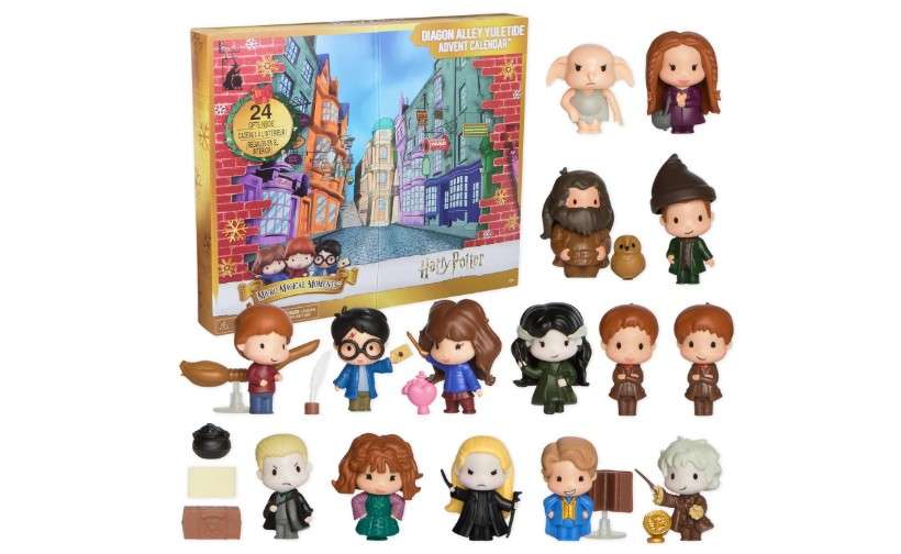 Wizarding World Harry Potter, Micro Magical Moments Diagon Alley Yuletide Advent Calendar 2025, 24 Surprise Toys, Christmas Countdown Calendar for Ages 6 and up
