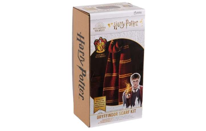 Hero Collector Hogwarts Gryffindor House Scarf | Harry Potter Wizarding World Knitting Kits
