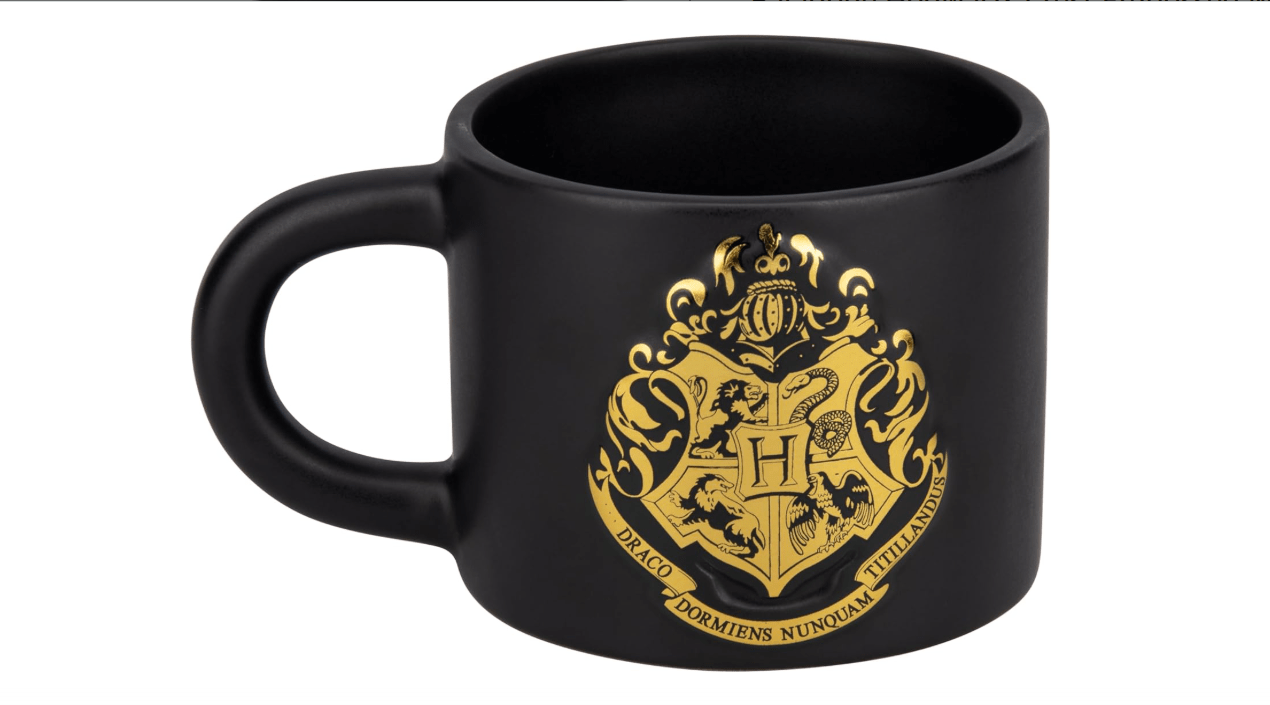 Paladone Hogwarts Crest Embossed Mug, Black & Gold Foil Officially Licensed Harry Potter 400ml Large Coffee Mug for Tea & Hot Chocolate, Merchandise...
