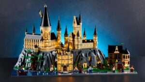 lego hogwarts castle and grounds light kit