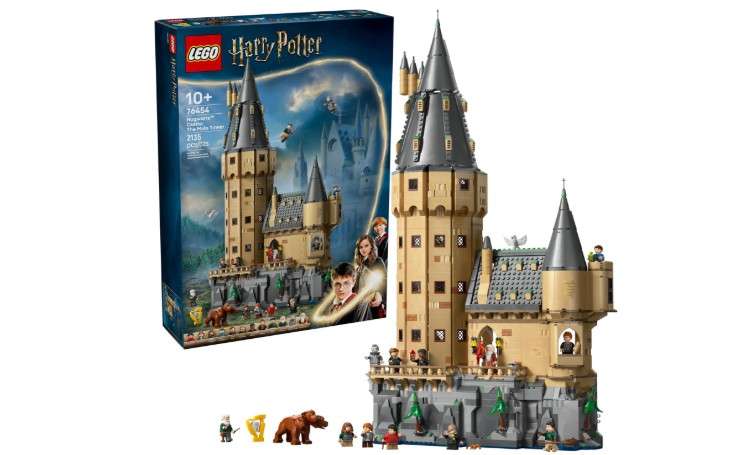 LEGO Harry Potter Hogwarts Castle: The Main Tower - Building Set for Boys and Girls, Ages 10+ - 12 Collectible Minifigures Including Harry Potter &... 