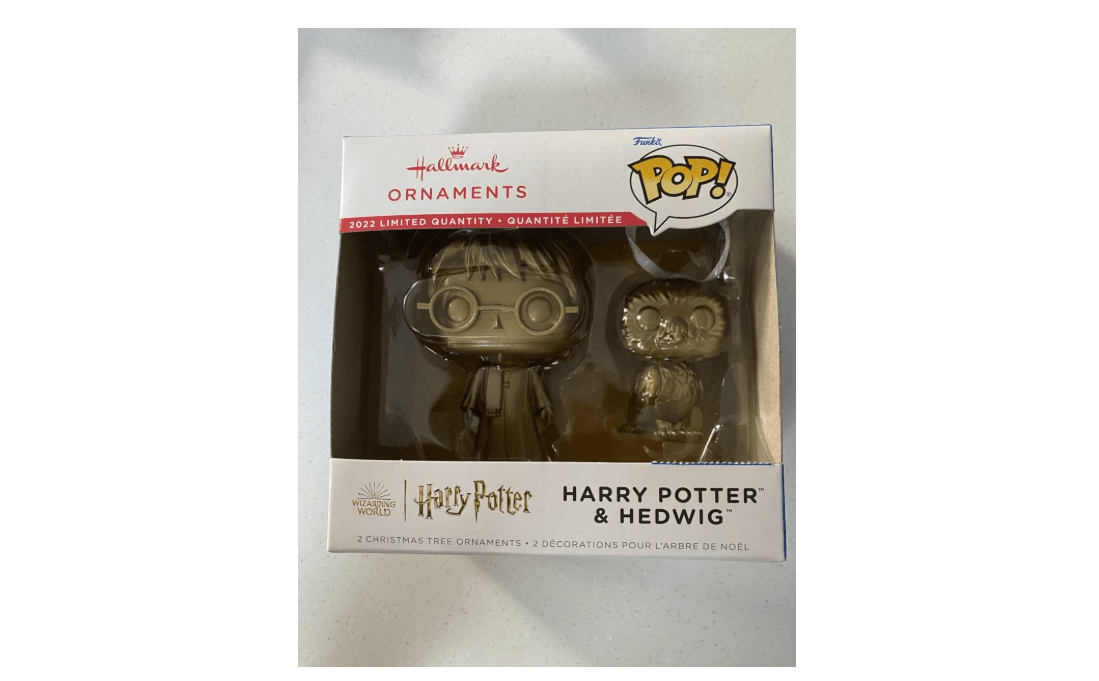 Hallmark Harry Potter Ornaments (Harry and Hedwig Funko POP!, Set of 2) - Limited Chase Gold Variants