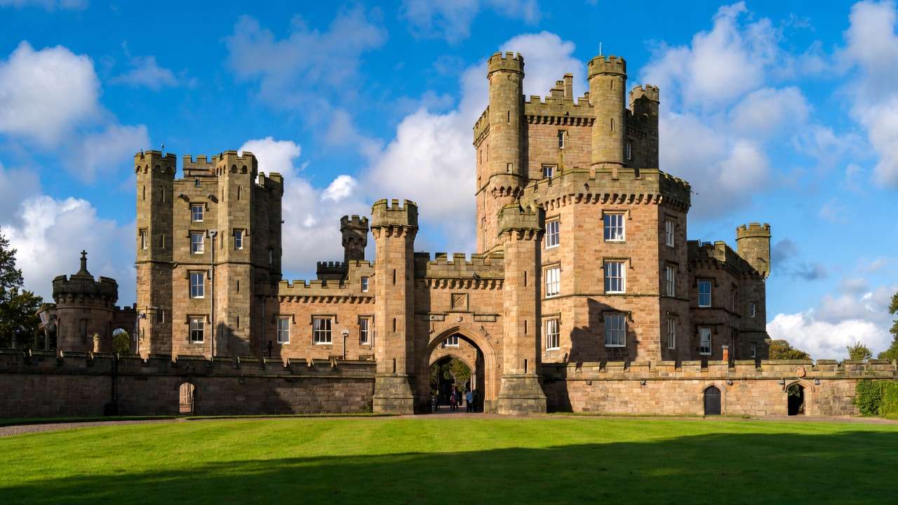 Majestic exterior of Alnwick Castle, the authentic Hogwarts filming location in Northumberland