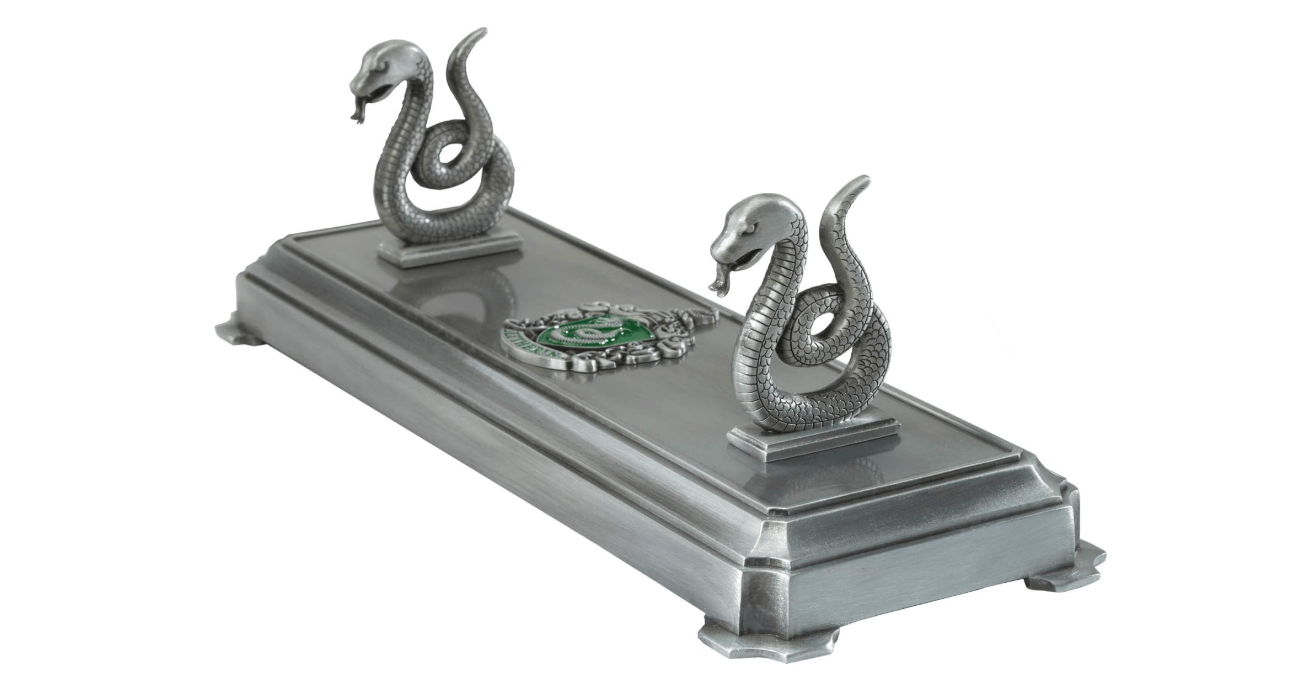The Noble Collection Harry Potter Slytherin House Wand Stand