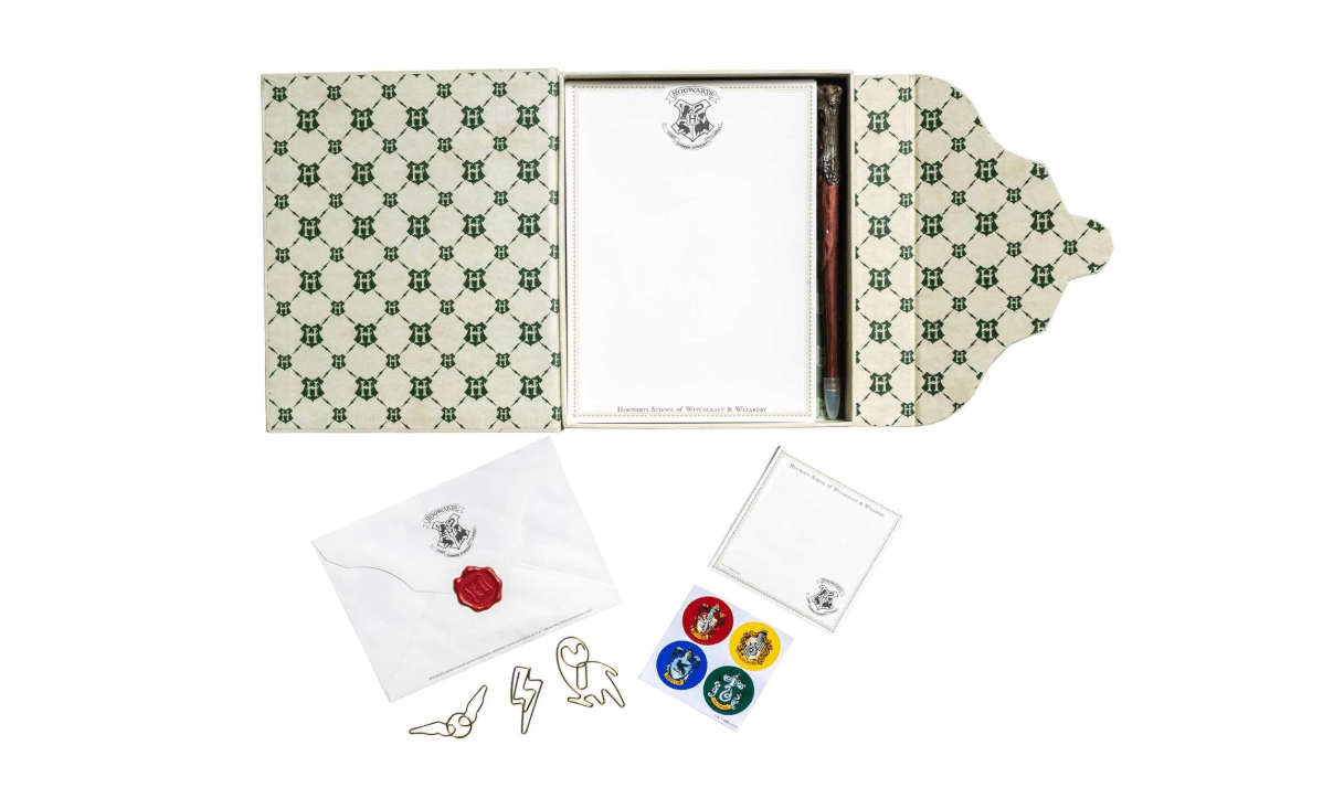 Harry Potter: Hogwarts Acceptance Letter Stationery Set 