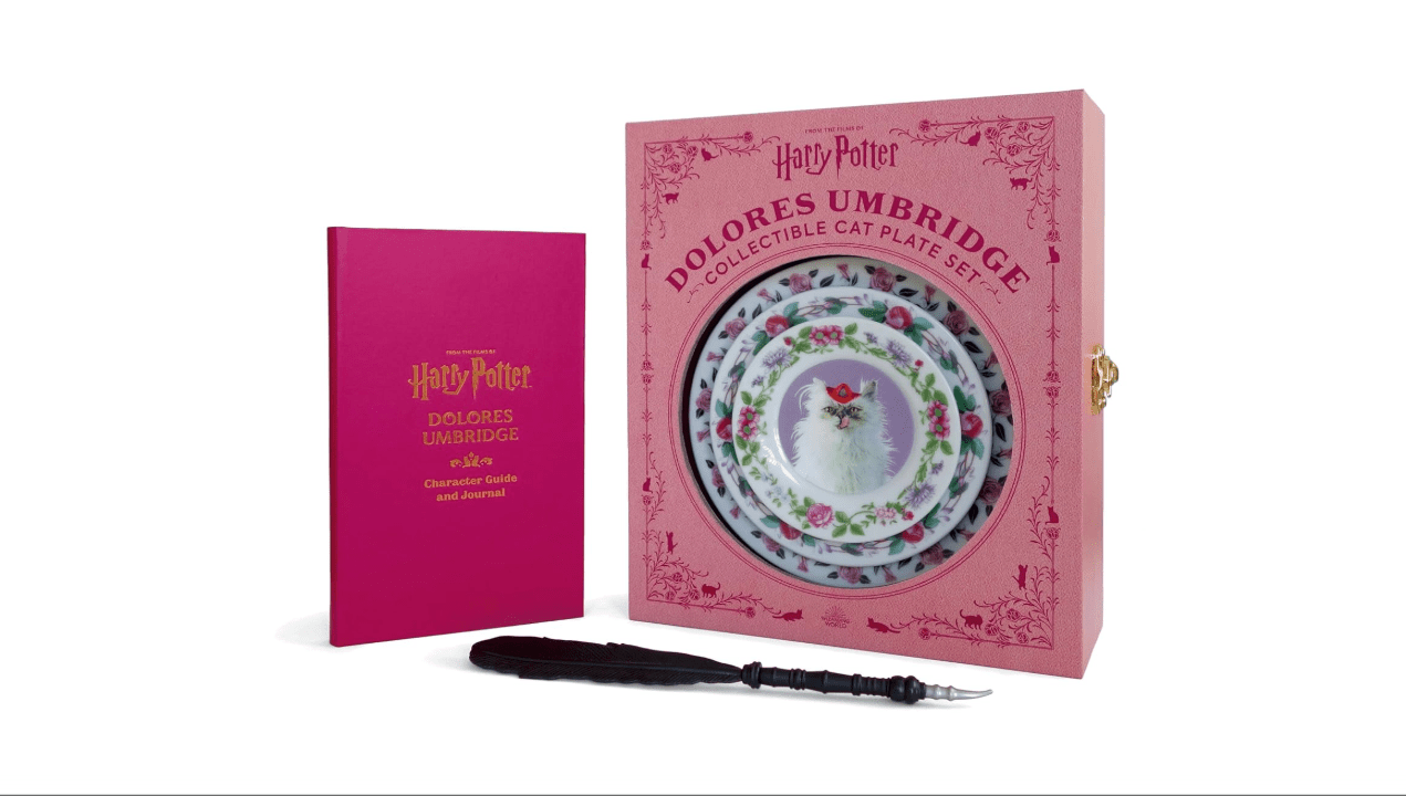 Harry Potter: Dolores Umbridge Collectible Cat Plate Set
