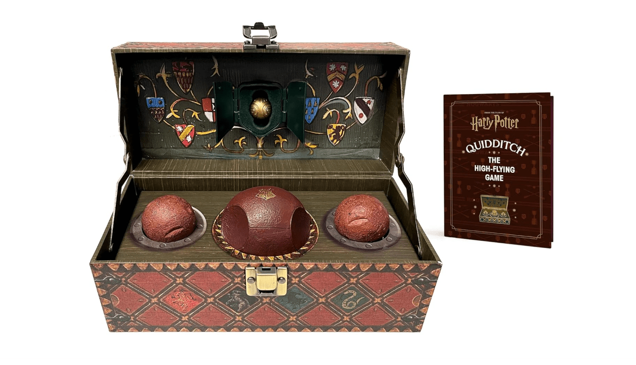 Harry Potter Collectible Quidditch Set (Includes Removeable Golden Snitch!): Revised Edition 