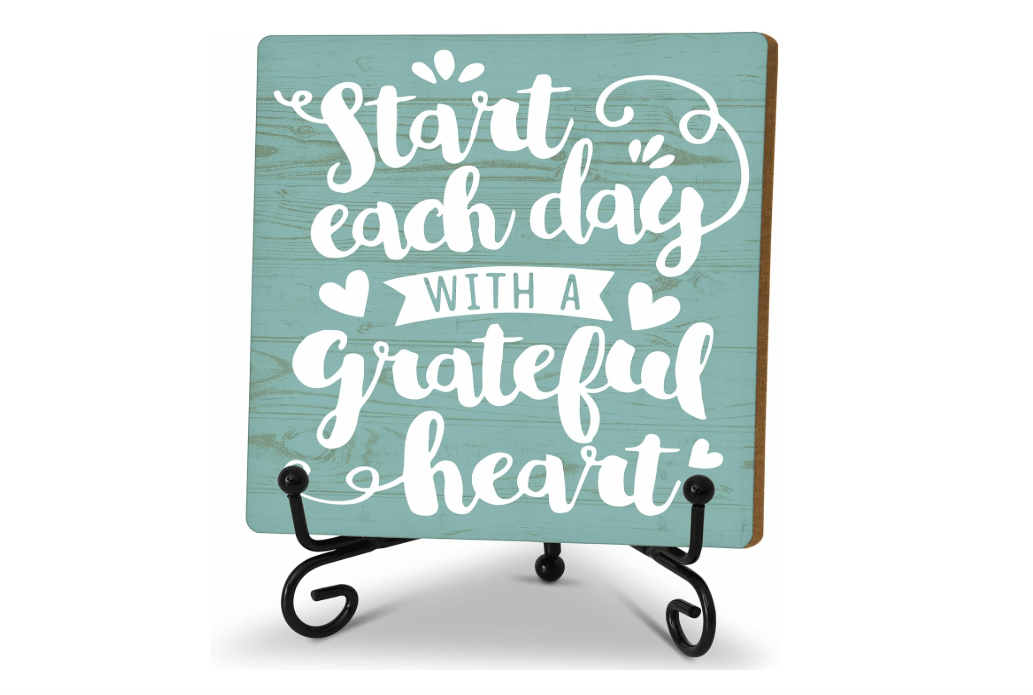 Inspirational Desk Decor Sign, Motivational Wooden Sign With Stand, Start Each Day With A Grateful Heart Sign For Home Office Living Room Shelf Table, Cheer...
