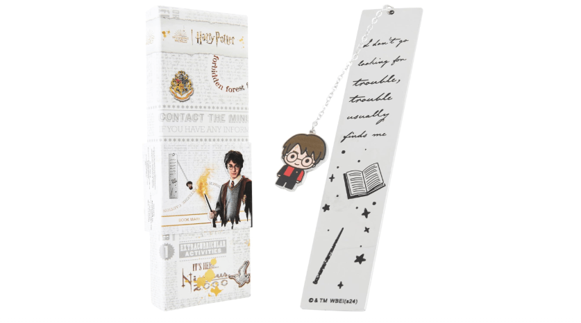 Harry Potter Metal Bookmark with Hanging Charm Golden Snitch Hogwarts Reading Gifts Book Lovers Gift Box (Harry Potter) 