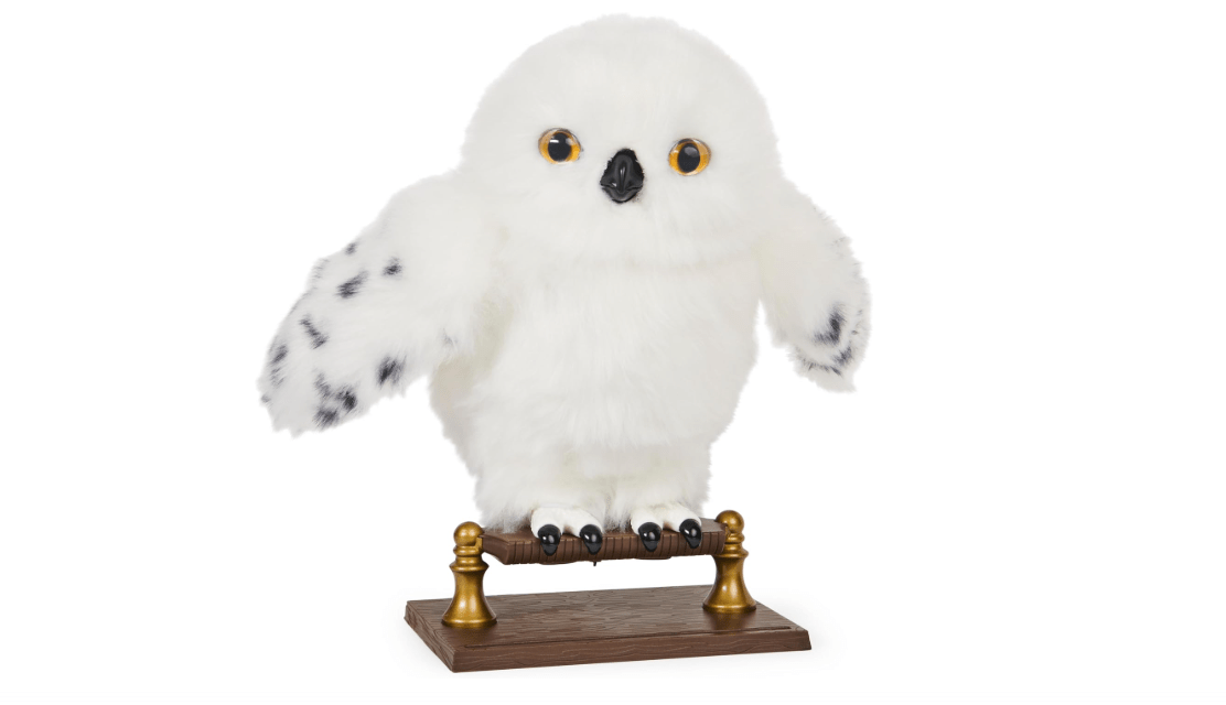 Wizarding World Harry Potter, Enchanting Hedwig Interactive Owl with Over 15 Sounds and Movements and Hogwarts Envelope, Kids Toys for Ages 5 and up