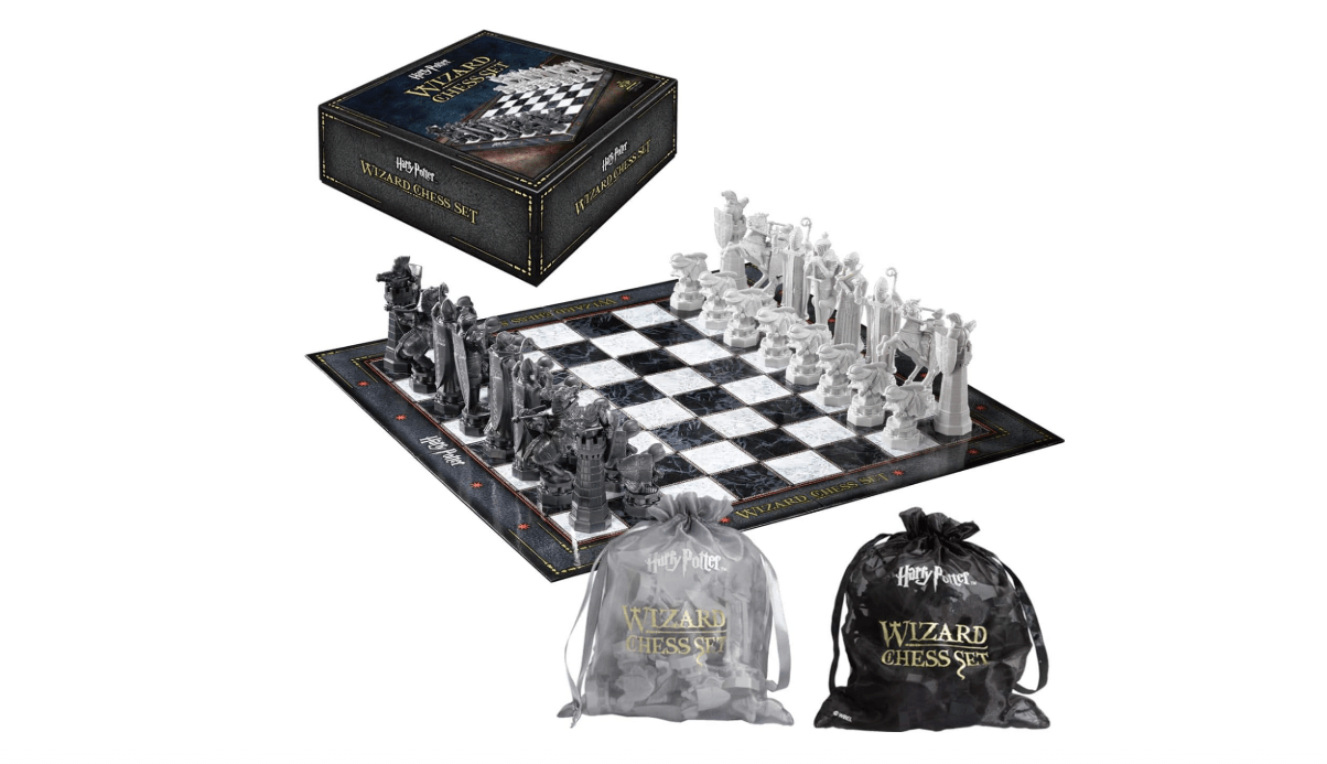 The Noble Collection Harry Potter Wizard Chess Set