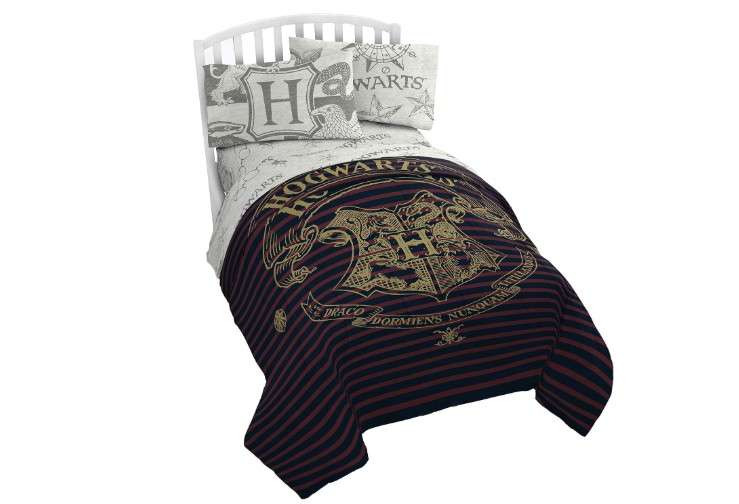 Jay Franco Harry Potter Spellbound 5 Piece Full Bed Set - Includes Reversible Comforter & Sheet Set - Bedding Features Hogwarts Logo - Super Soft... 