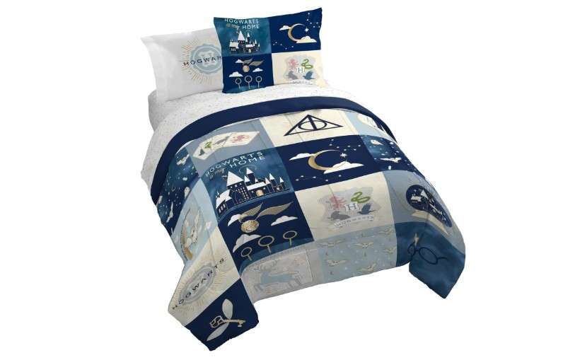 Harry Potter Queen Comforter Set 7 Piece Soft Hogwarts Bedding, Multi | Fantasy, Bed in a Bag, Comforter Sheets Shams Pillowcases, Official Product, Soft... 