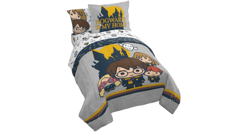 Jay Franco Harry Potter Charms 5 Piece Twin Bed Set - Bedding Features Harry, Ron, Hermoine, & Luna - (Official Harry Potter Product) | Hogwarts, Bed in... 
